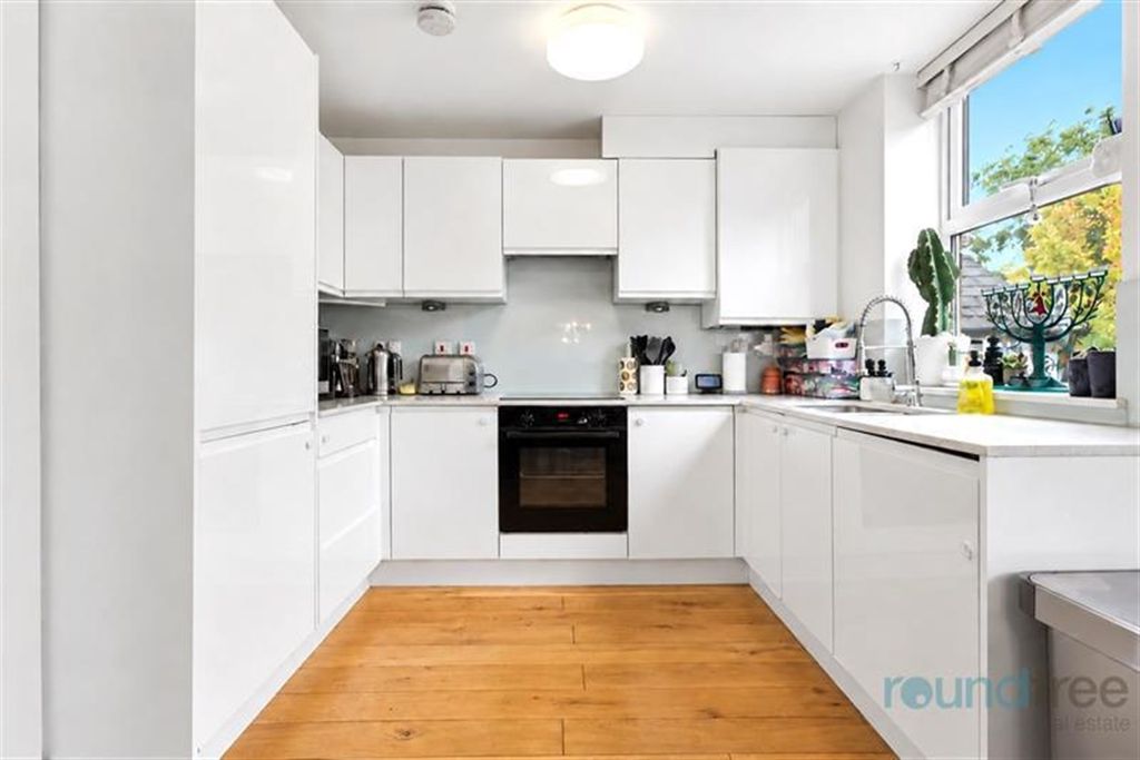 Property photo 1 of 15 (Main)