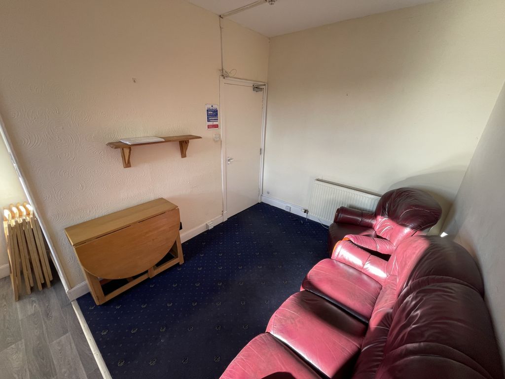 Additional image 9 of 4 bed flat to rent53 Taylors Lane, Dundee DD2