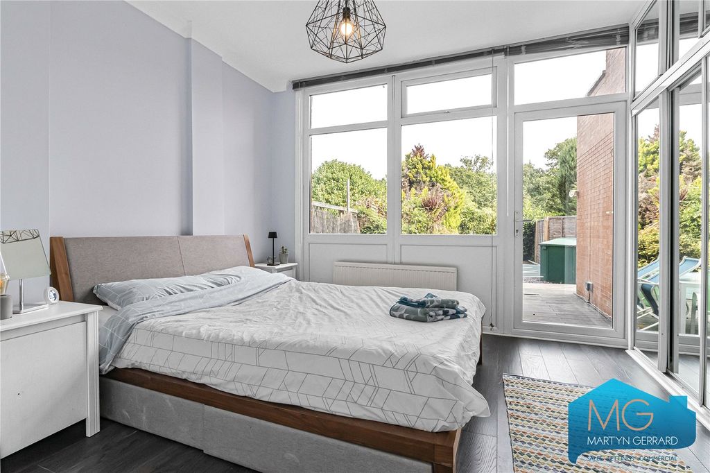 Property photo 3 of 21 Picture No. 29