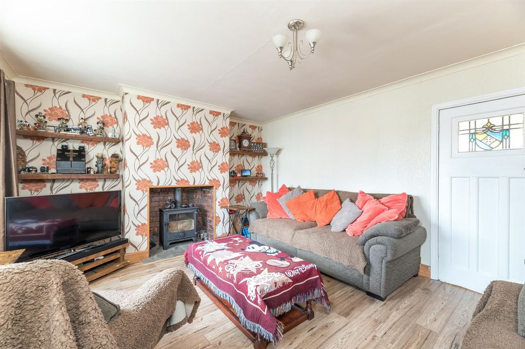 Additional image 6 of 4 bed semi-detached house for saleCaxton Road, Otley LS21