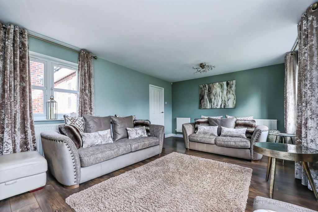 Property photo 3 of 26