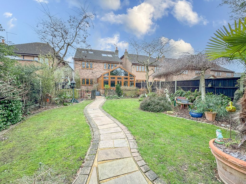 Property photo 2 of 44