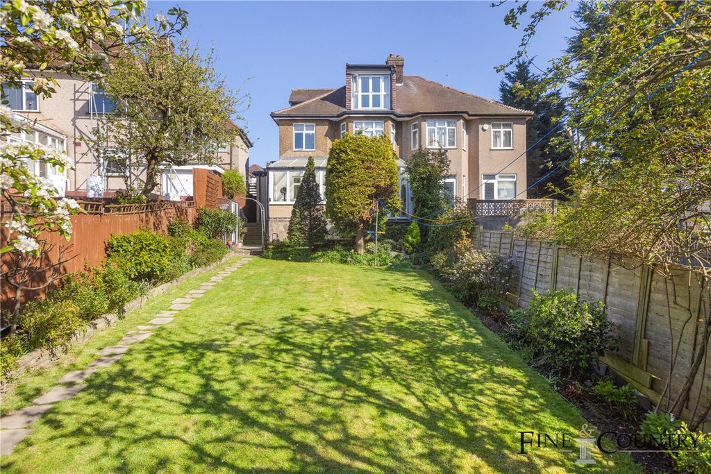Property photo 1 of 25 Picture No. 27
