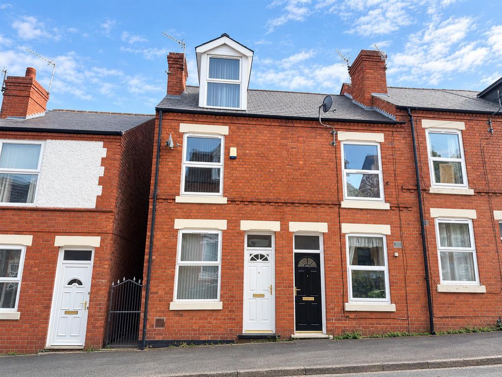 Property photo 1 of 15 1