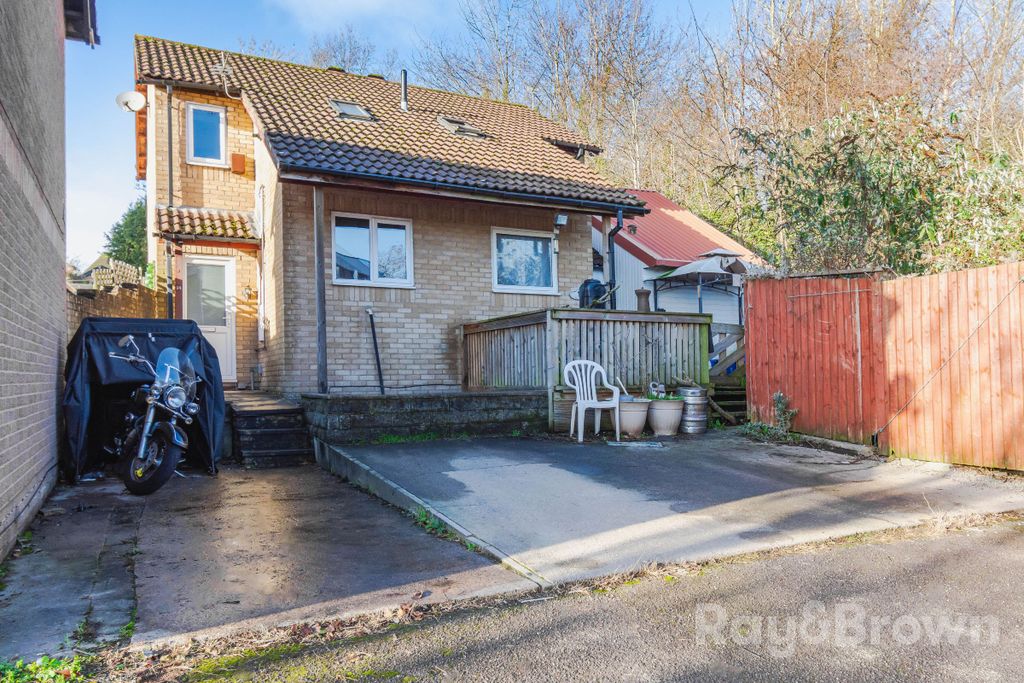 Property photo 1 of 26