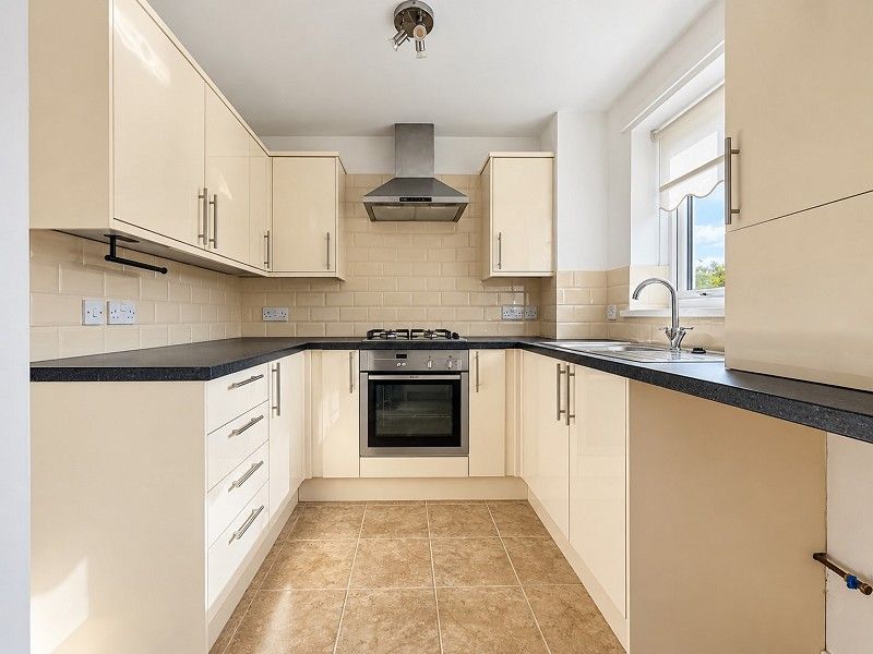 Property photo 2 of 17 Kitchen