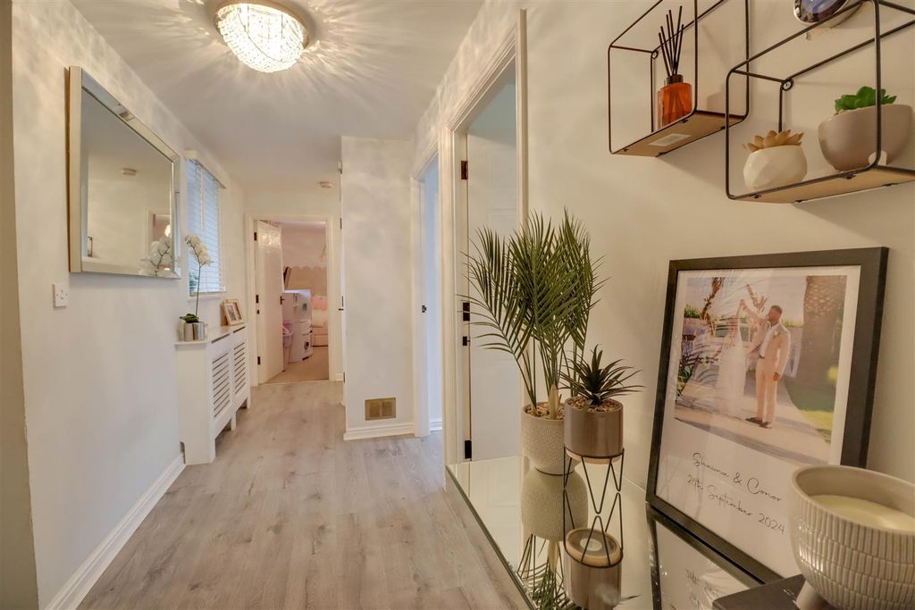 Property photo 3 of 10 7 Pepys Court-6.Jpg