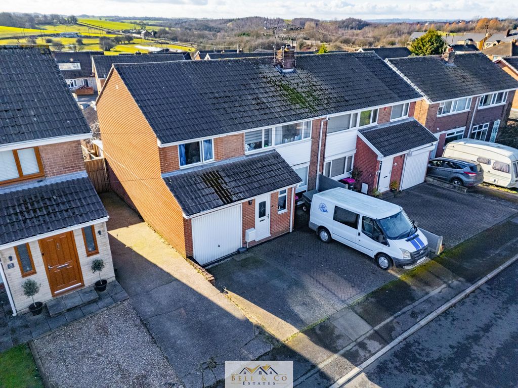 Property photo 1 of 25 Aerial 2
