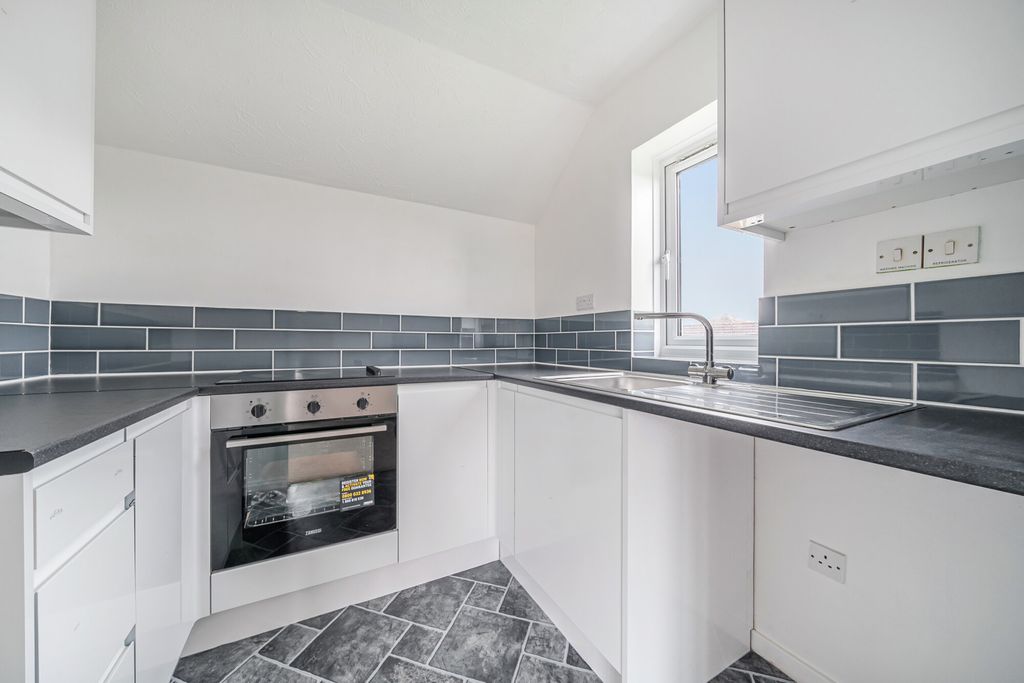 Property photo 2 of 13 Kitchen