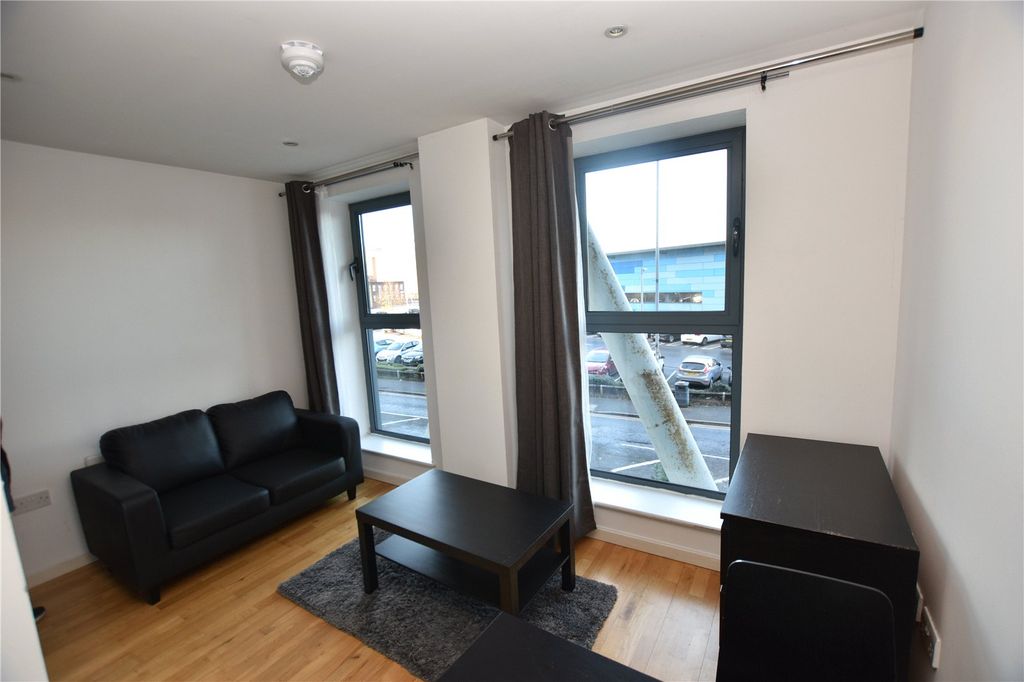 Property photo 2 of 6 Picture No. 02