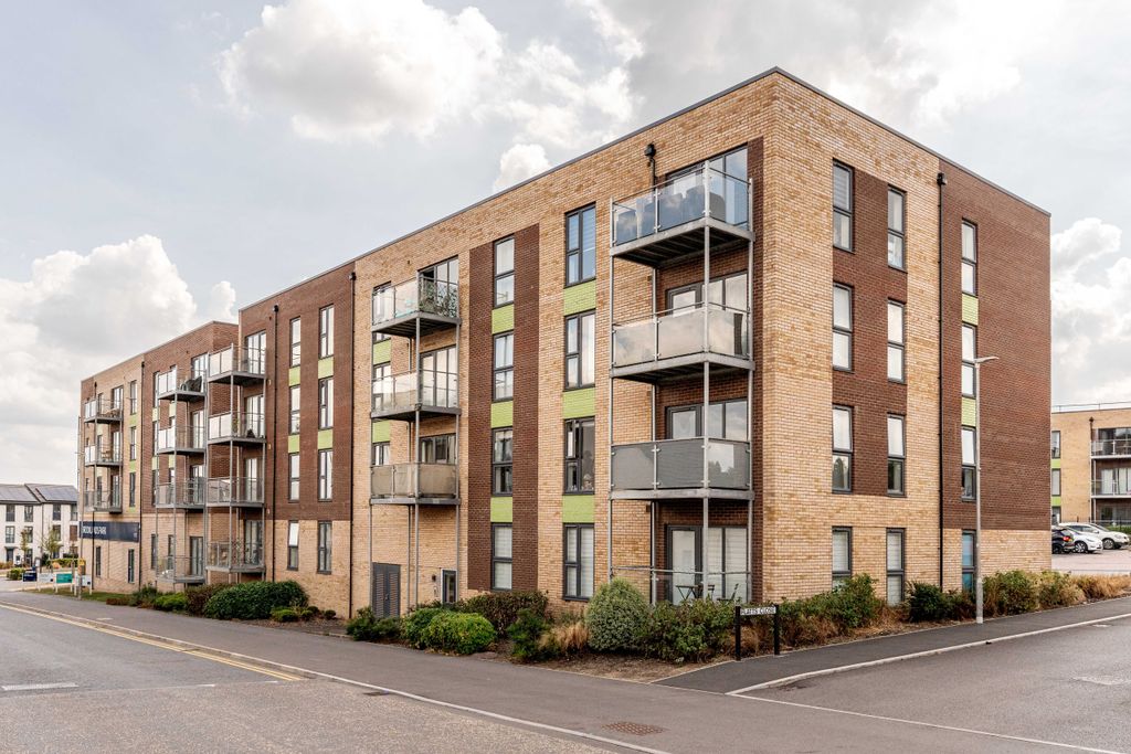 Property photo 1 of 10 A7405240-11