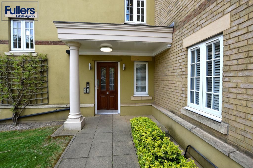 Property photo 2 of 14