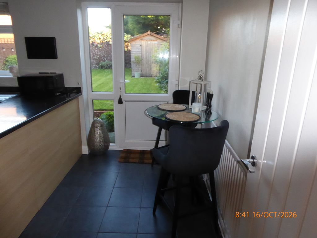 Property photo 3 of 11 Breakfast Bar &amp; Dining Area