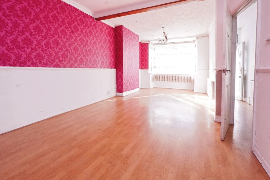 Property photo 2 of 9 Pbox-Img.Jpg