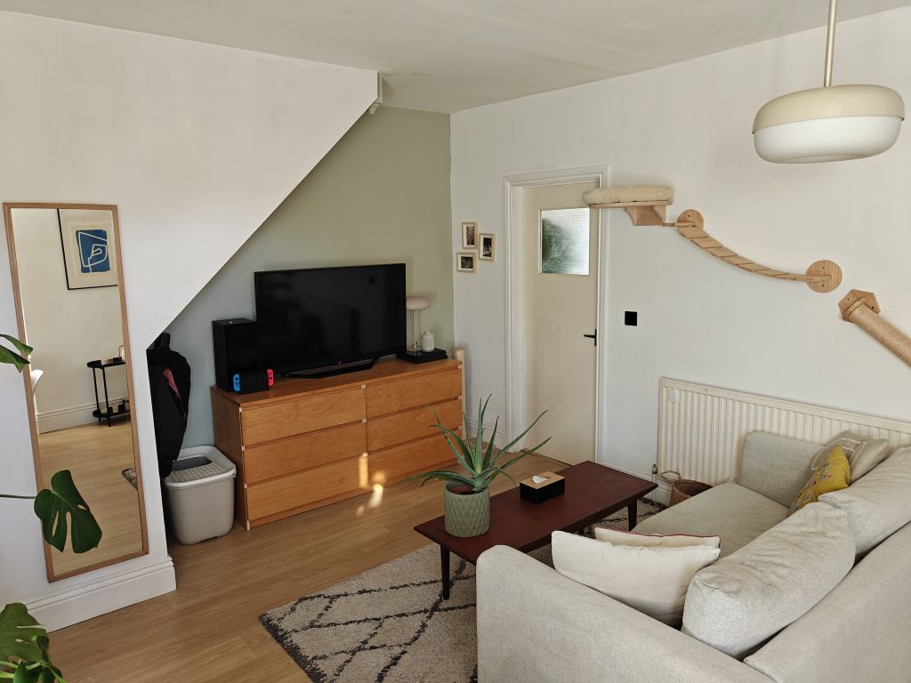 Property photo 3 of 12