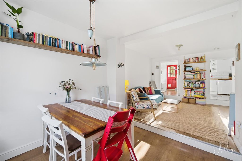 Property photo 2 of 26 Dining Room