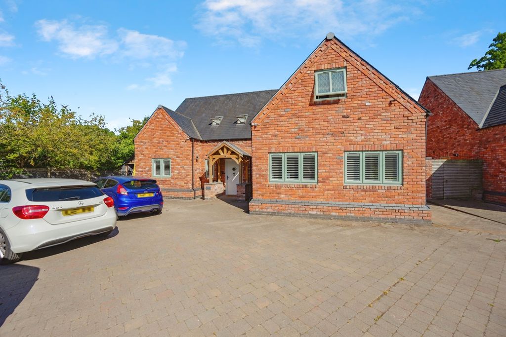 Property photo 1 of 17 Photo
