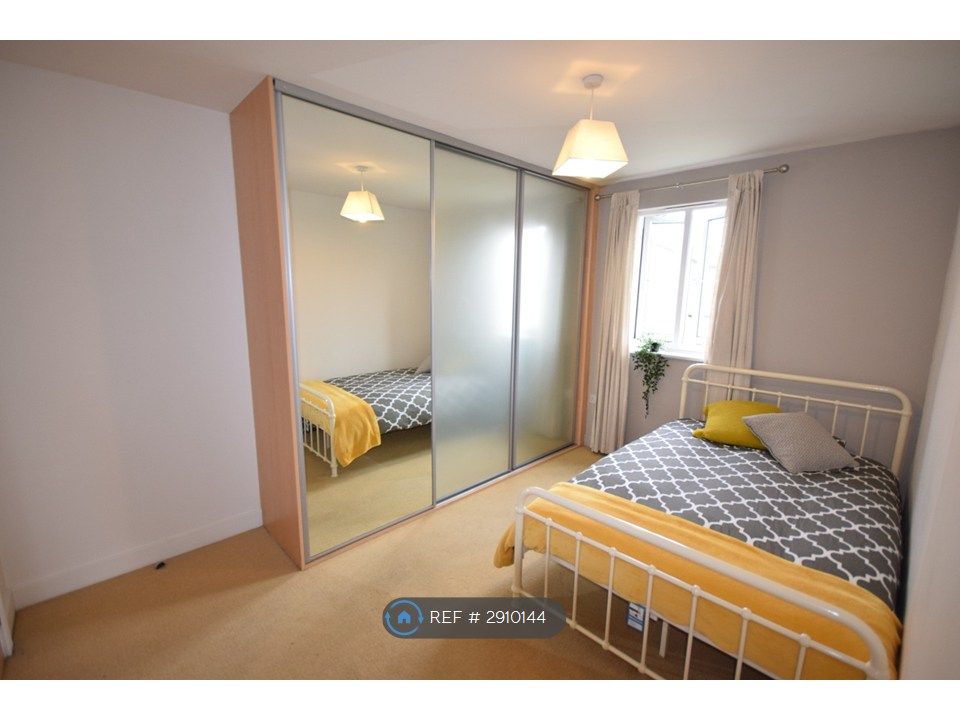 Additional image 5 of 6 bed semi-detached house to rentBartholomews Square, Bristol BS7