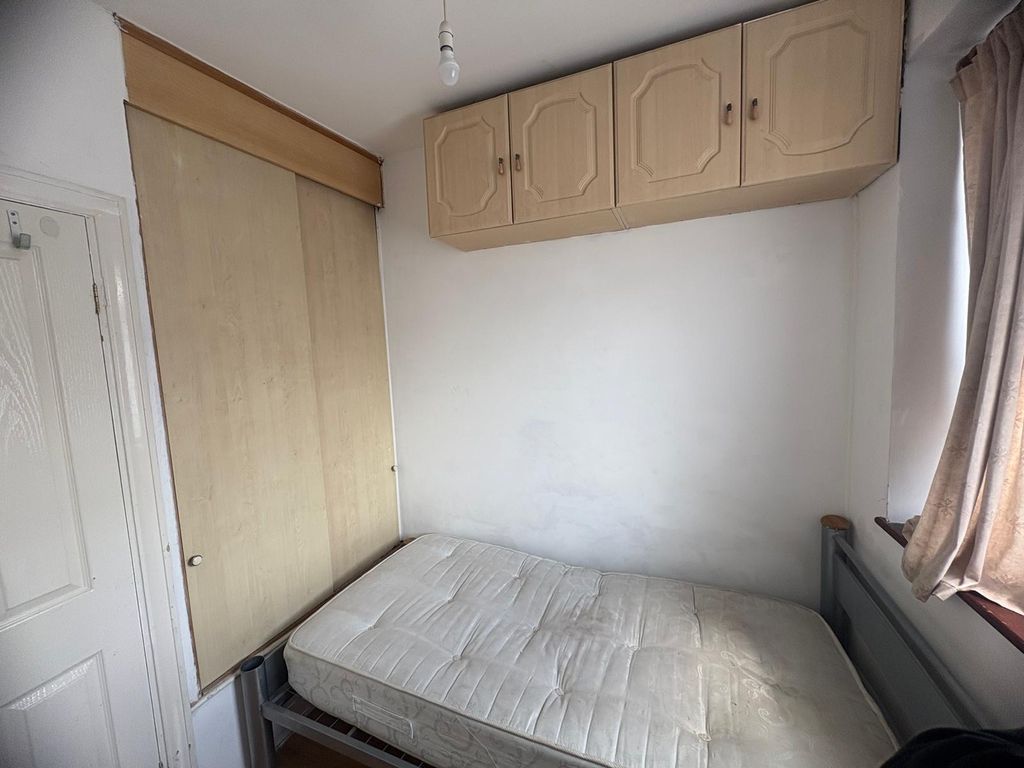 Property photo 3 of 3