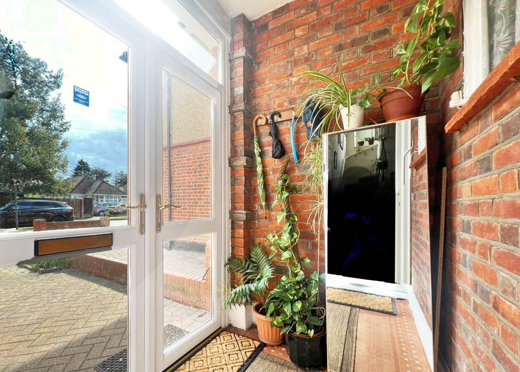 Property photo 3 of 22 4186483