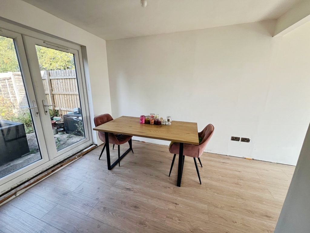 Property photo 3 of 11 Img_6855