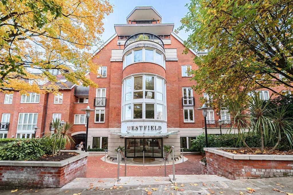 Property photo 1 of 27