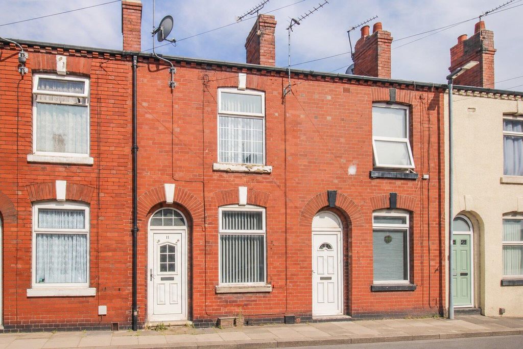 Property photo 1 of 9