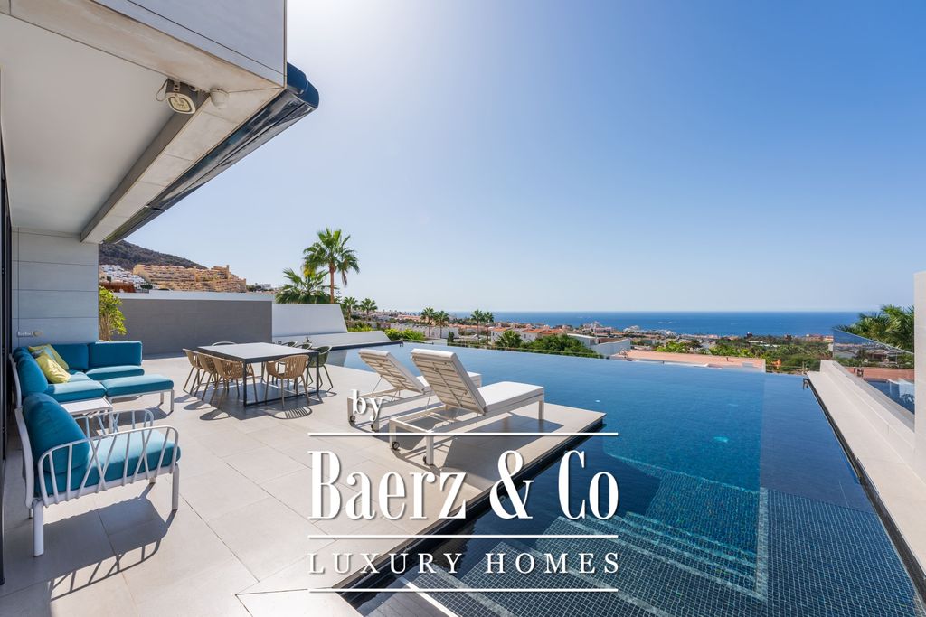 Property photo 2 of 55