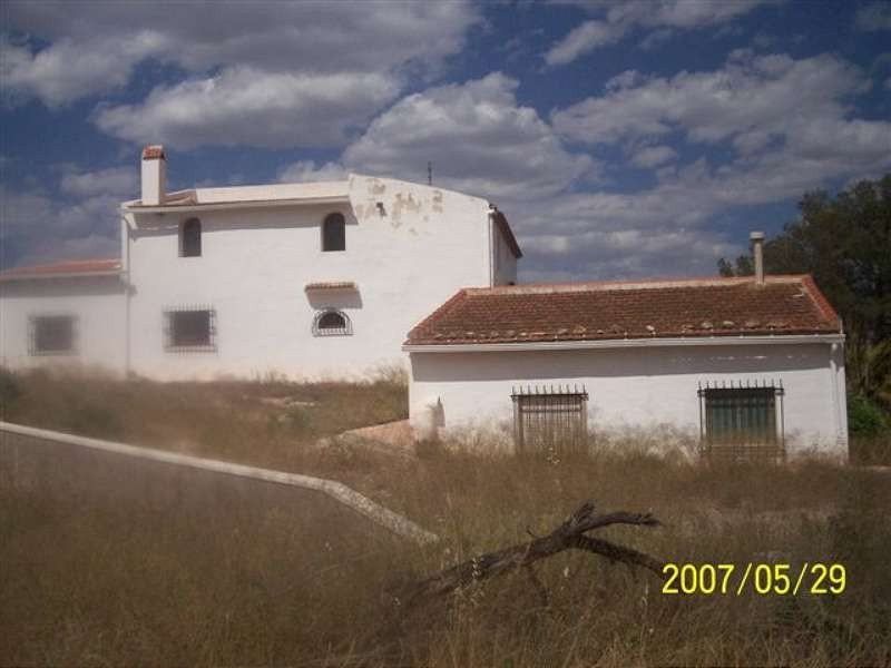 Property photo 3 of 20