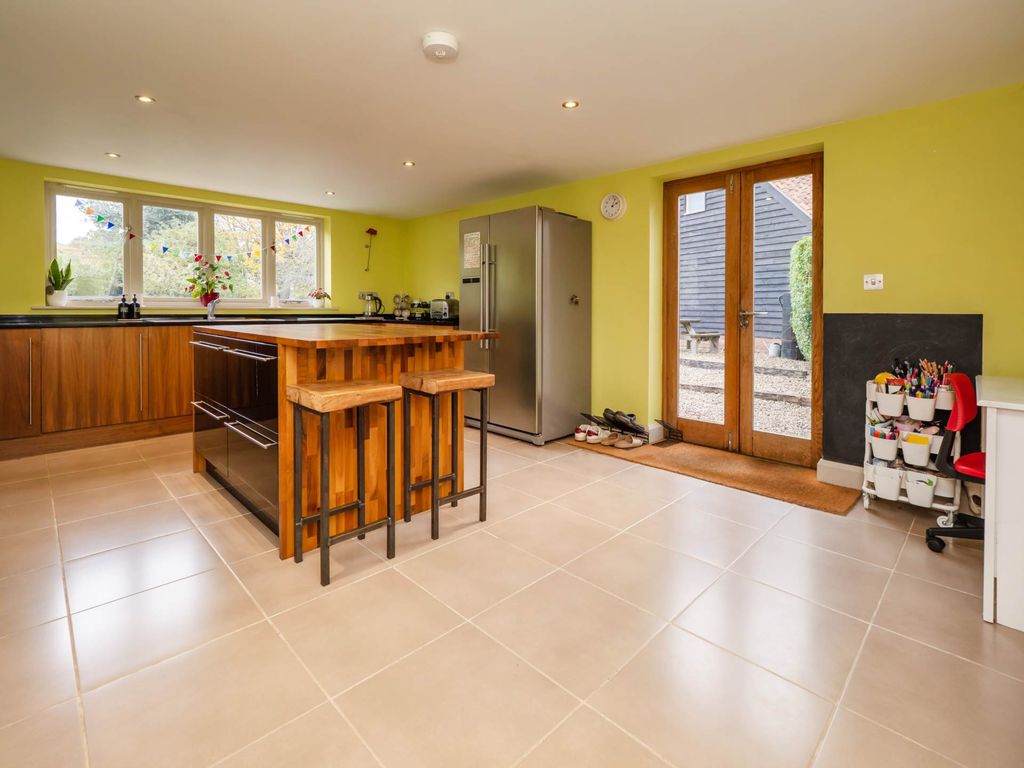 Property photo 2 of 45