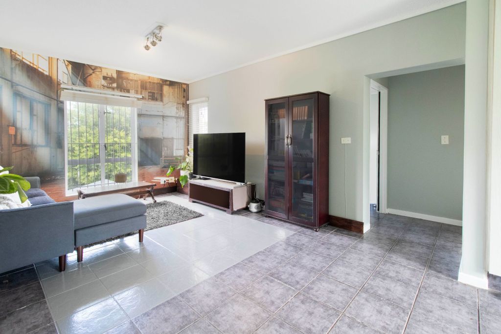 Property photo 1 of 25 St1721034