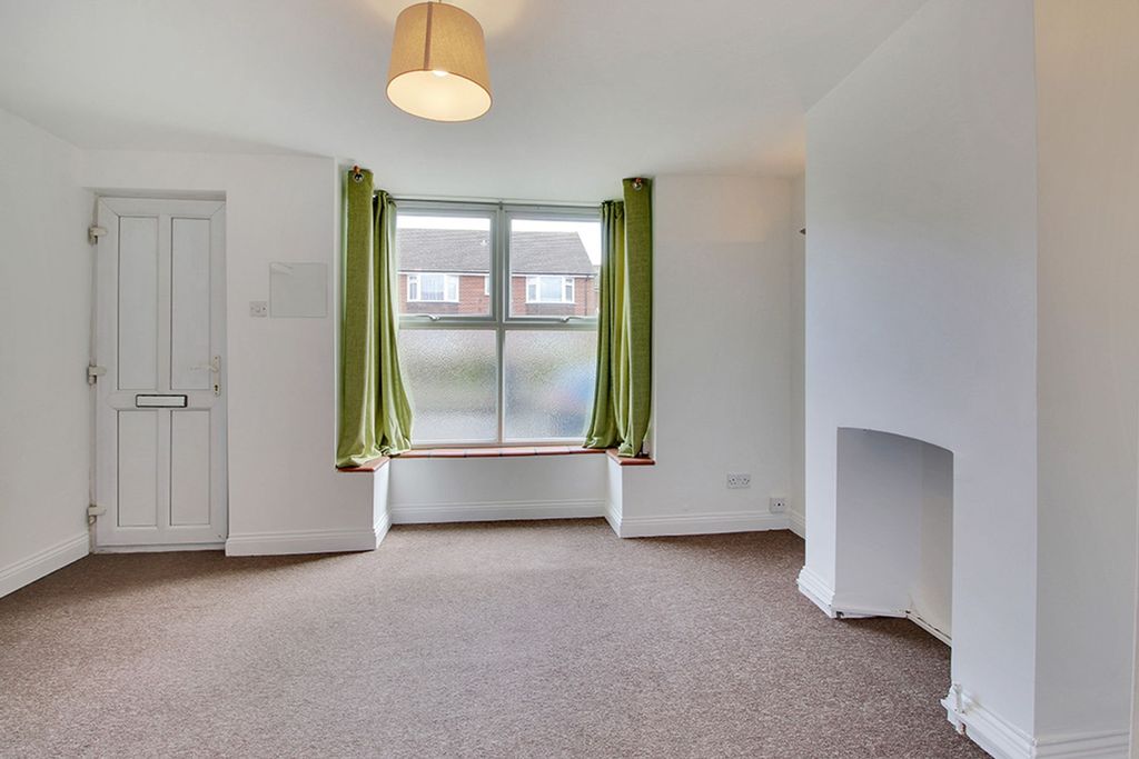 Property photo 2 of 11 Photo 2