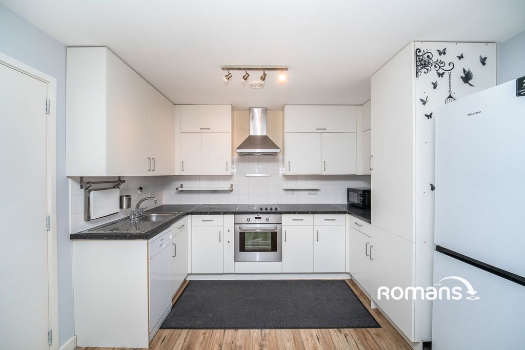 Property photo 2 of 11 Photo