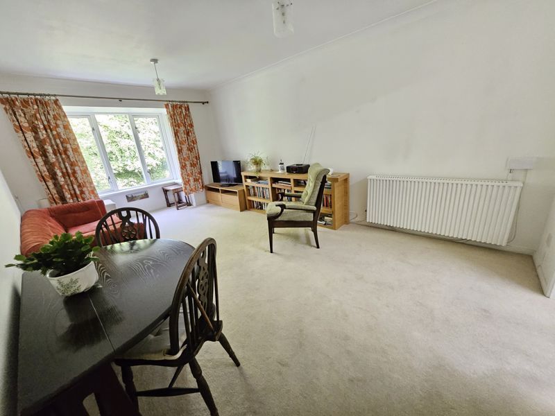 Property photo 2 of 13 Photo 14