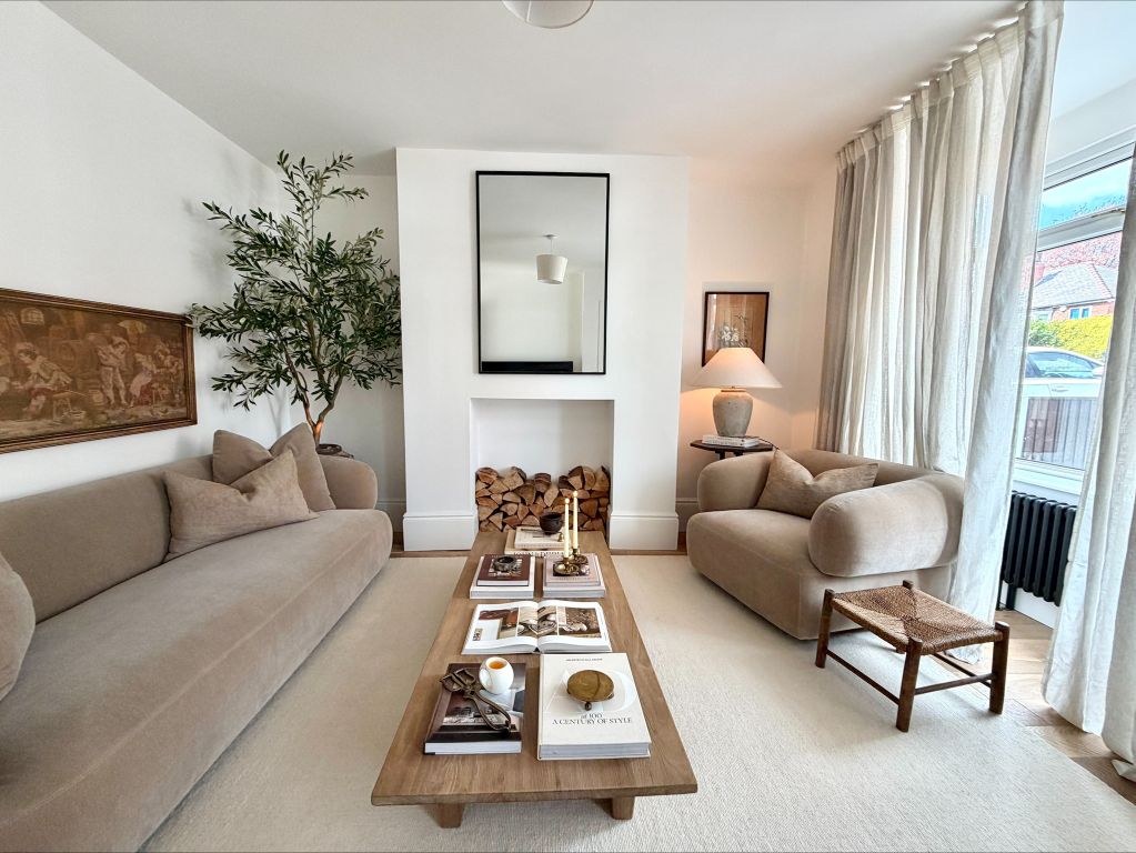 Property photo 1 of 25