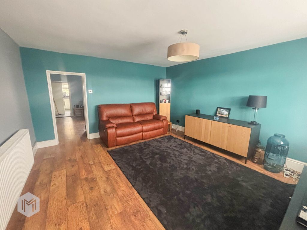 Property photo 3 of 11 Picture No. 28