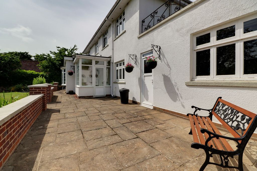 Additional image 31 of 5 bed detached house for saleWestcliff Gardens, Scunthorpe DN17