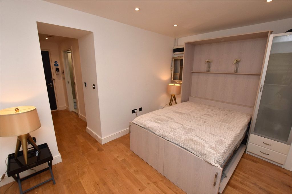 Property photo 2 of 8 Picture No. 03