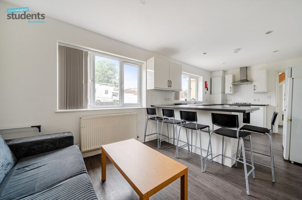 Property photo 1 of 12 26d7d4Ca-2A27-48B...