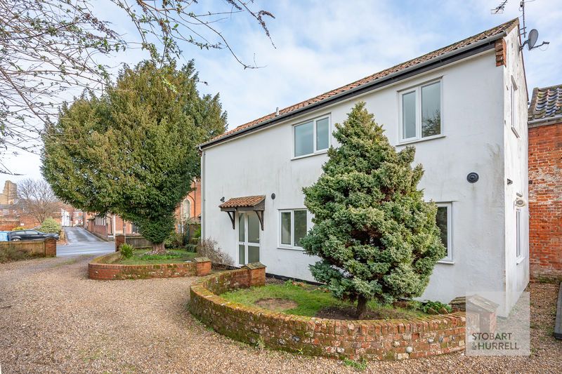 Property photo 1 of 14 Front