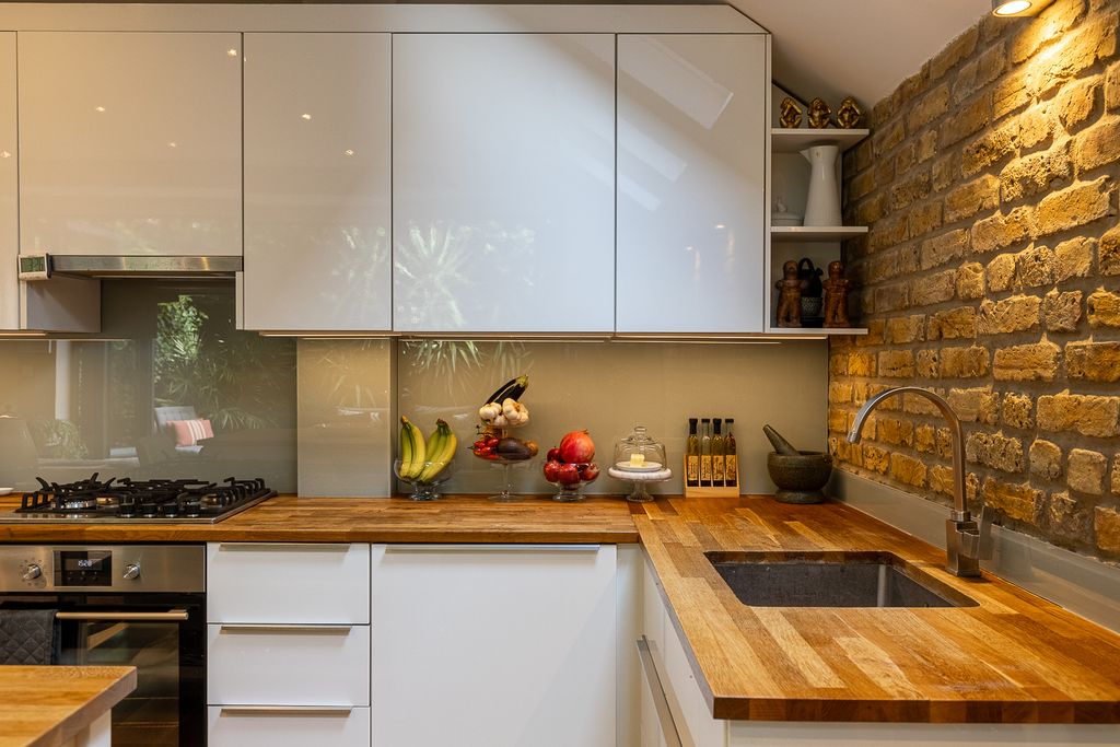 Property photo 3 of 20 Picture 3