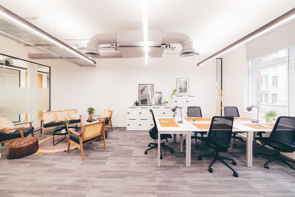 Property photo 2 of 9 Office