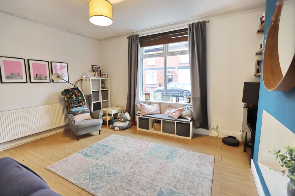 Property photo 2 of 16