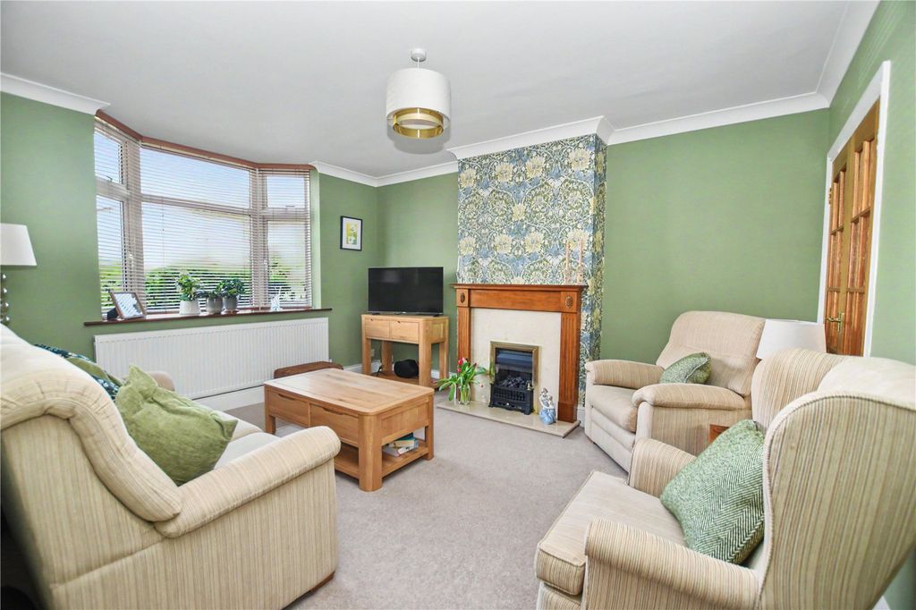 Property photo 2 of 28 Picture No. 08