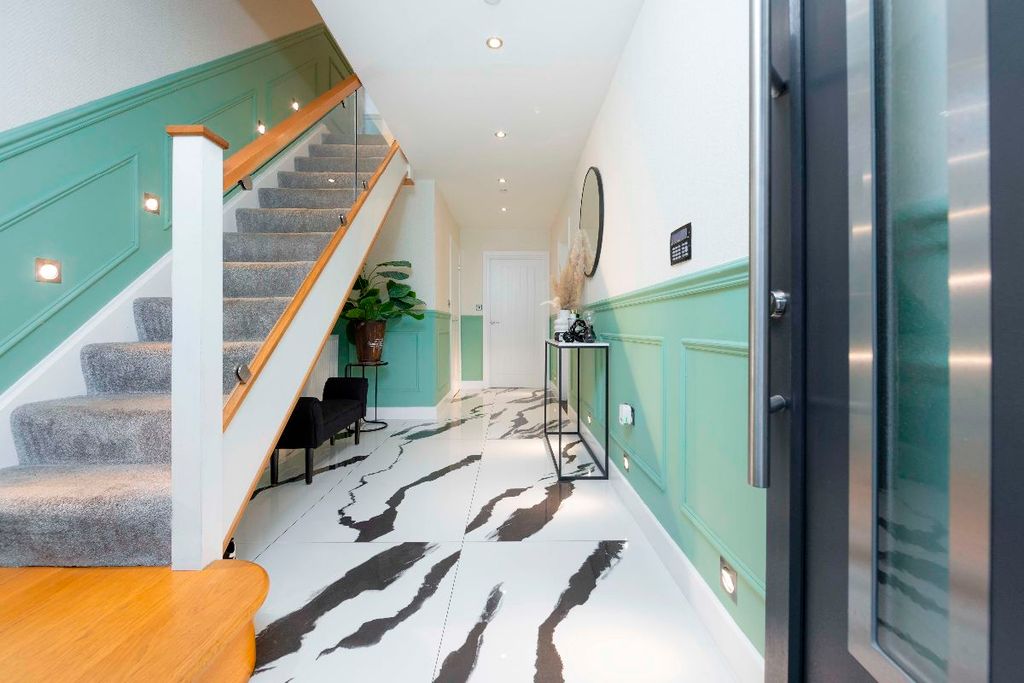 Property photo 3 of 55