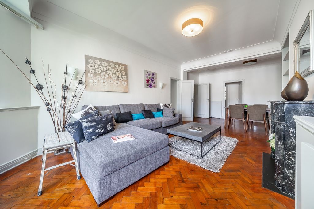 Property photo 1 of 12 Albion-Gate-11