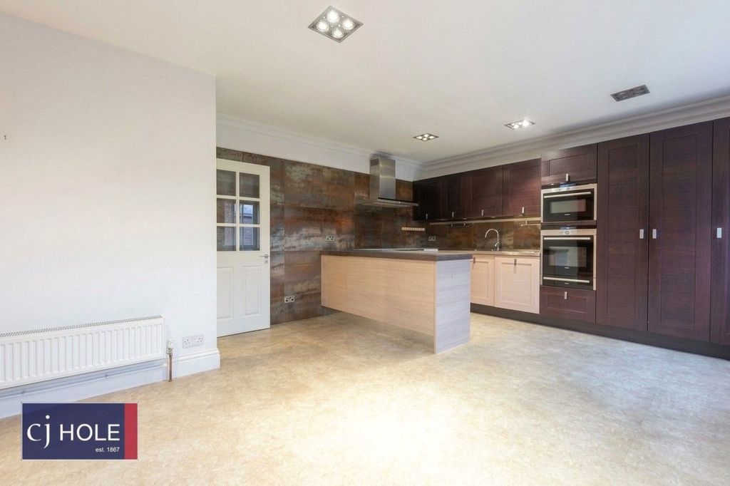 Property photo 2 of 13 Picture No. 39