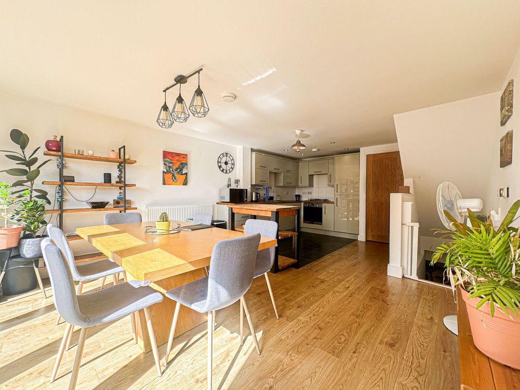 Property photo 2 of 19 Photo 14