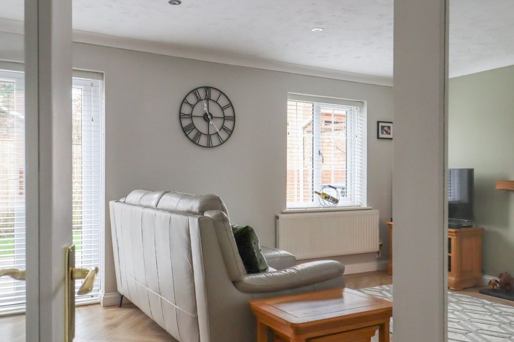 Property photo 2 of 23 4821353