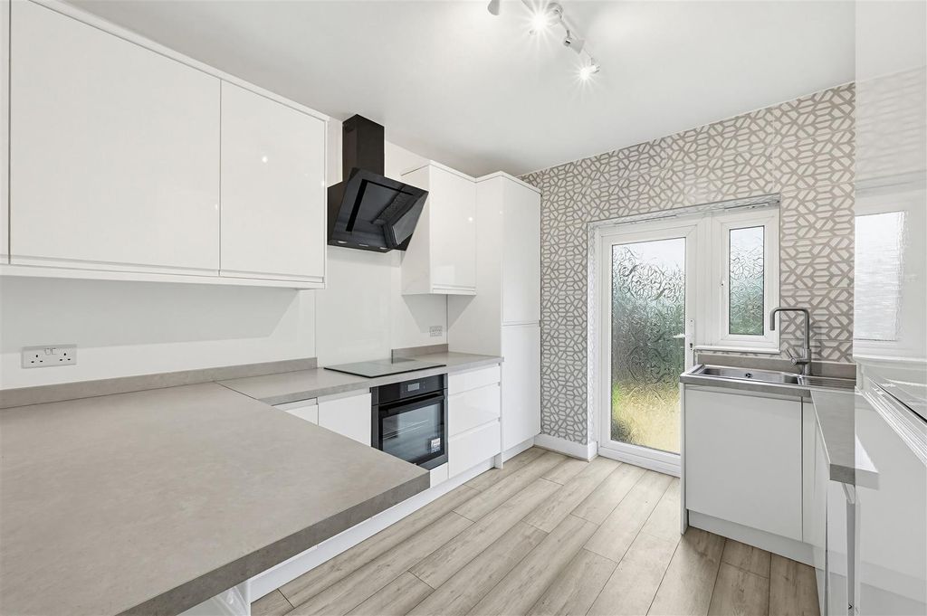 Property photo 1 of 12 3.Jpg